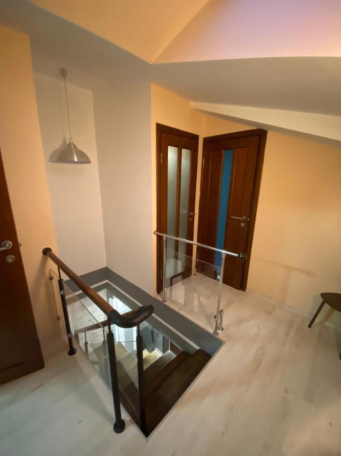Apt In The Center Of The Town Near The Opera House Apartment Лвив Екстериор снимка