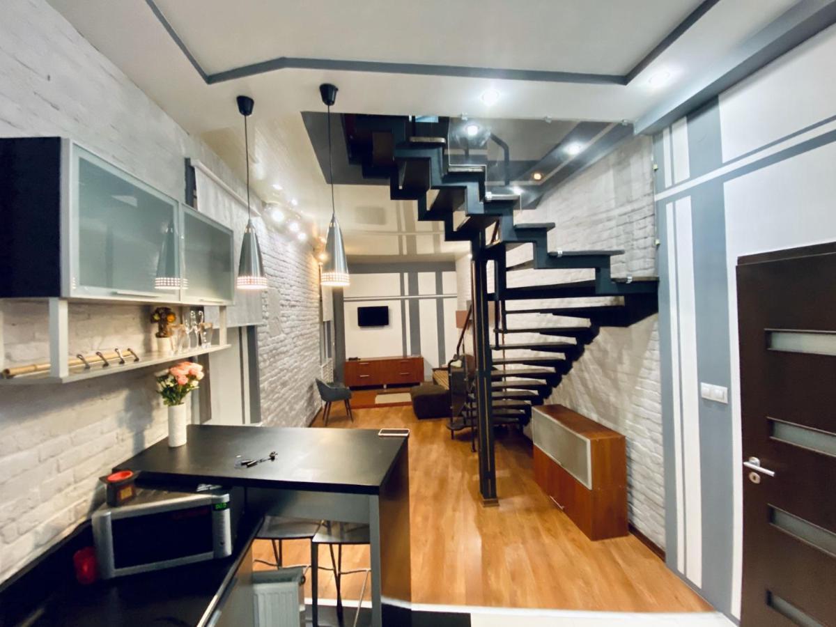 Apt In The Center Of The Town Near The Opera House Apartment Лвив Екстериор снимка