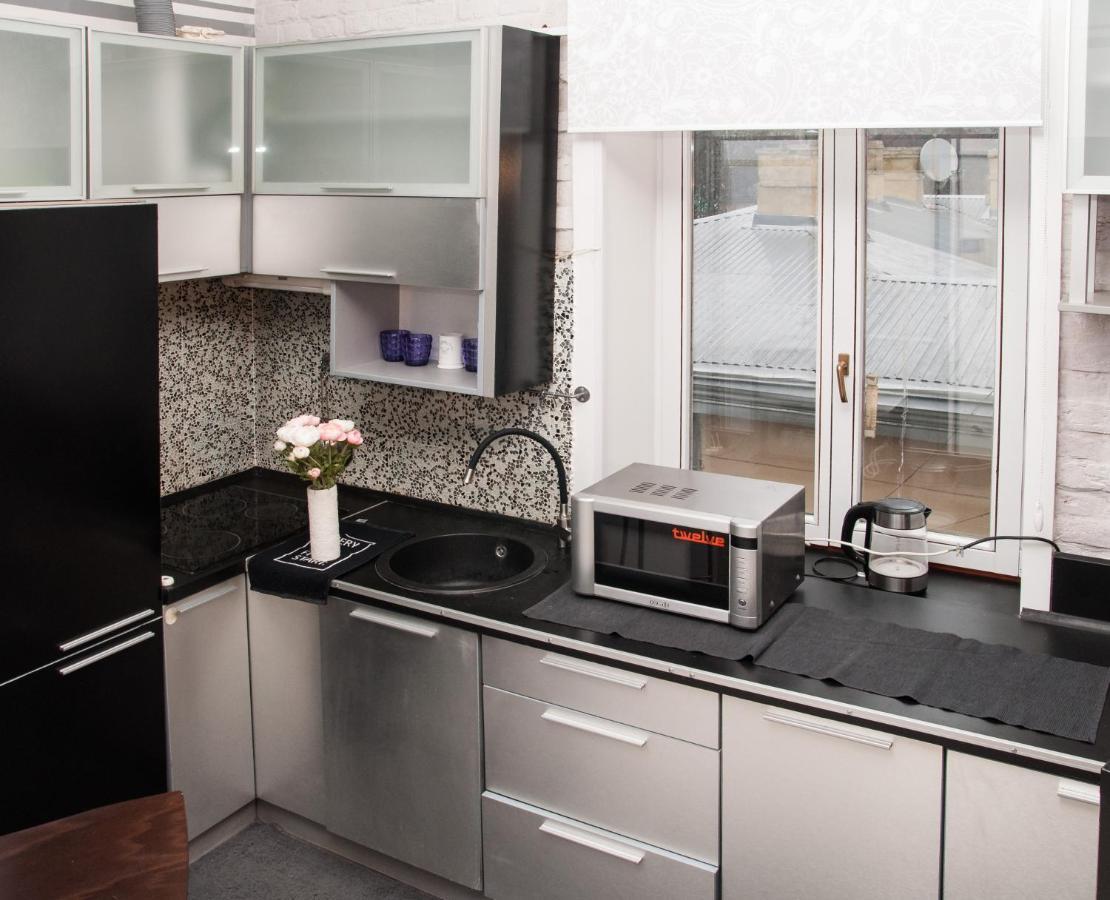 Apt In The Center Of The Town Near The Opera House Apartment Лвив Екстериор снимка